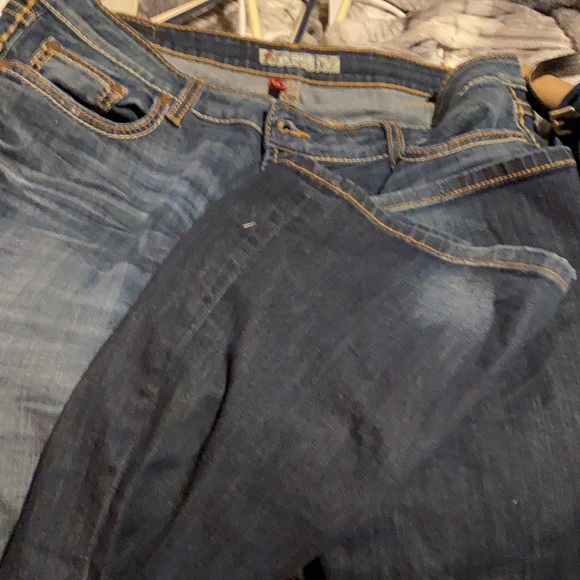 COPY - BKE jeans - Picture 3 of 5